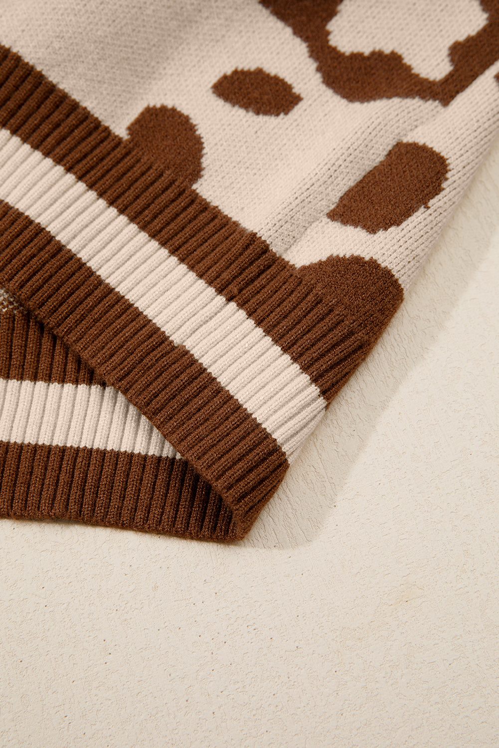 Leopard Printed Knit V Neck Sweater