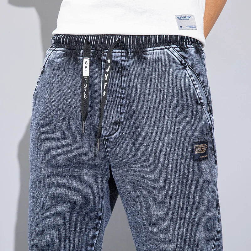 Men's Text Embroidery Elastic Waist Harlan Jeans