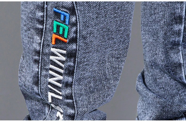 Men's Text Embroidery Elastic Waist Harlan Jeans