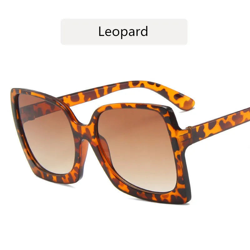 Oversized Cat Eye Sunglasses - Classic Retro Vintage Fashion UV400 for Women