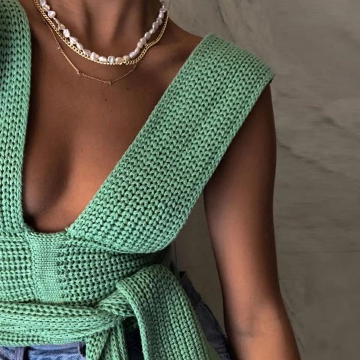 Women's Fall Winter Knitted Crop Top Sleeveless Pullover Bandage Sweater