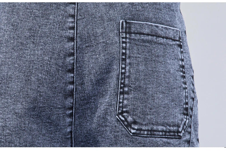 Men's Text Embroidery Elastic Waist Harlan Jeans