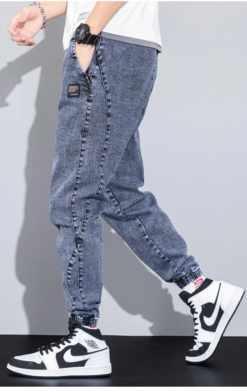 Men's Text Embroidery Elastic Waist Harlan Jeans