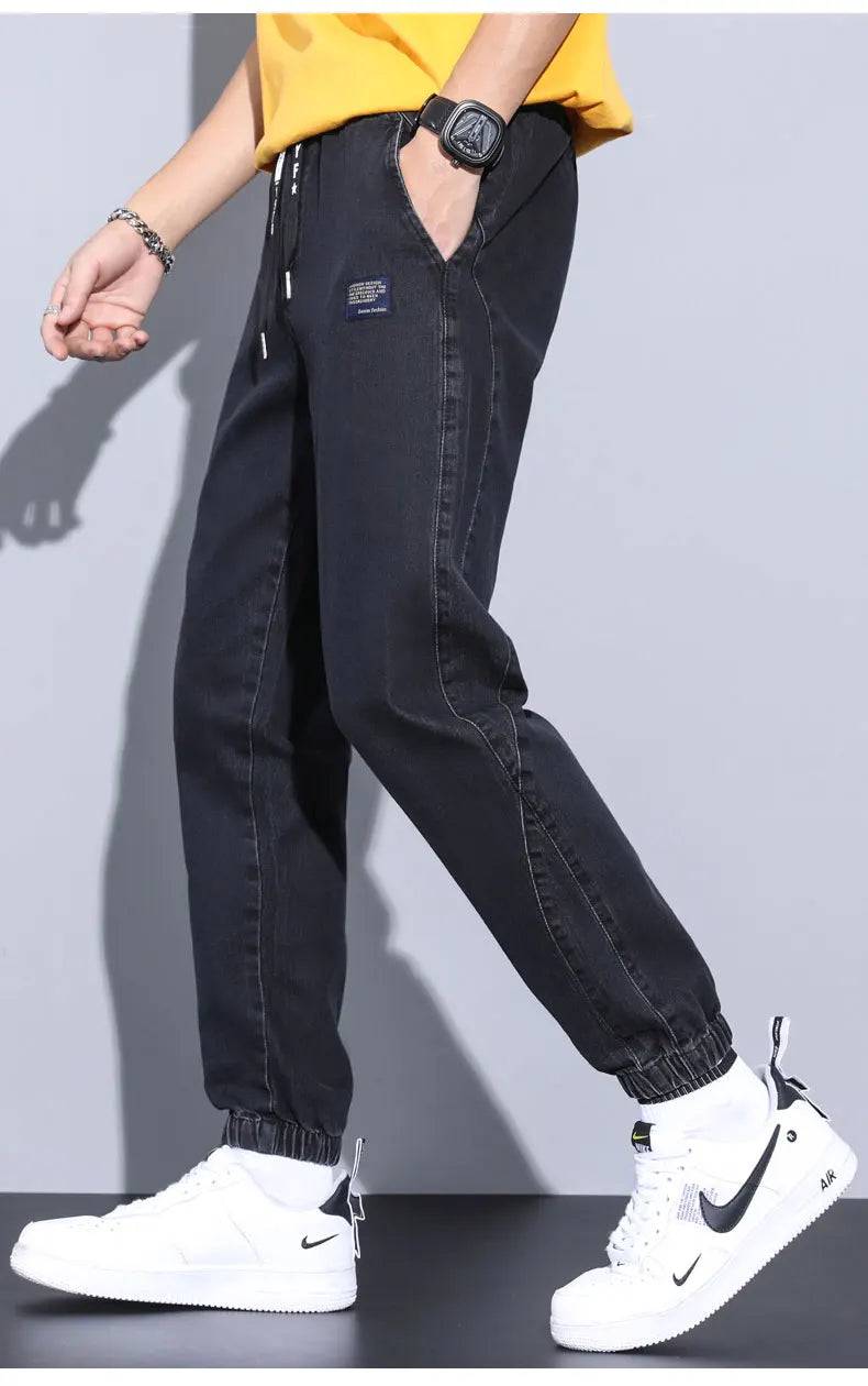 Men's Text Embroidery Elastic Waist Harlan Jeans