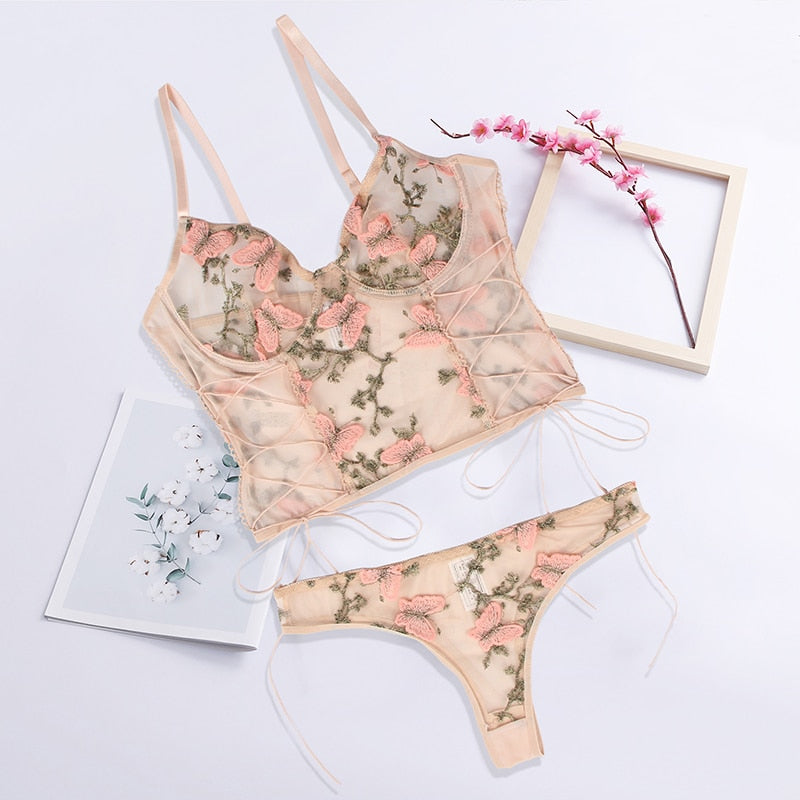 Women's Plus Size Applique Lingerie Set