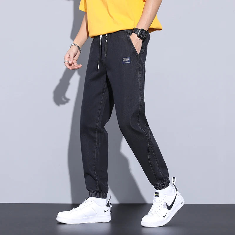 Men's Text Embroidery Elastic Waist Harlan Jeans