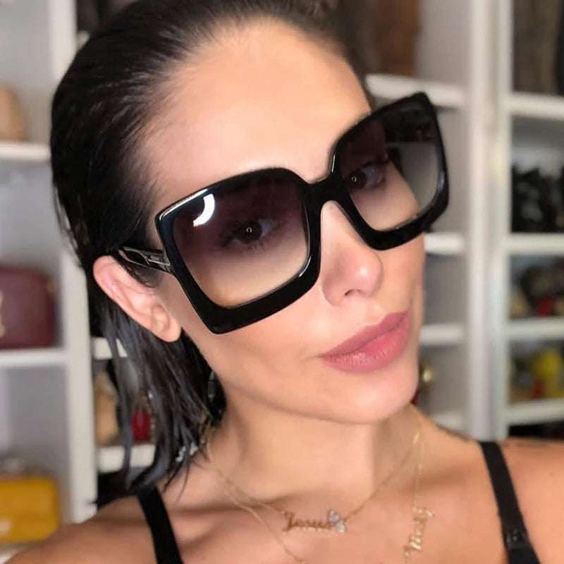 Oversized Cat Eye Sunglasses - Classic Retro Vintage Fashion UV400 for Women