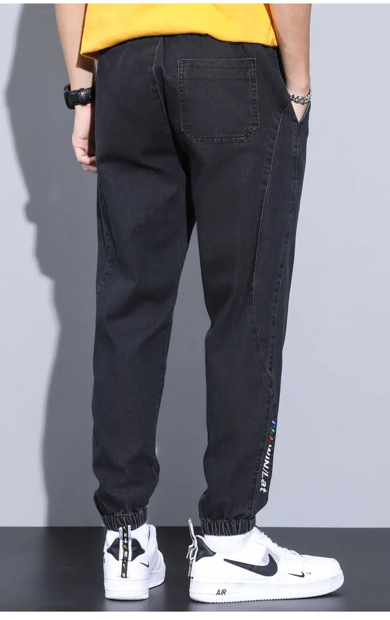 Men's Text Embroidery Elastic Waist Harlan Jeans