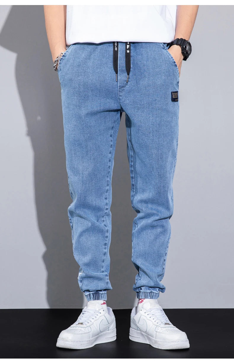 Men's Text Embroidery Elastic Waist Harlan Jeans