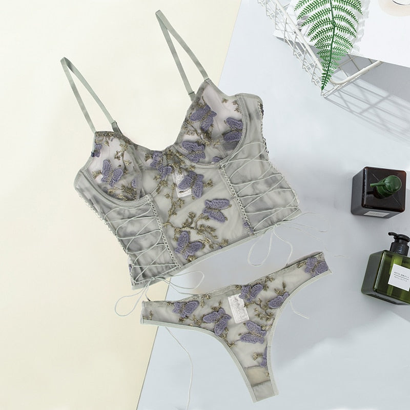 Women's Plus Size Applique Lingerie Set
