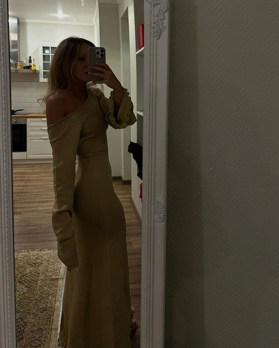 Women's Knitted Sweater Maxi Dress - Flare Sleeve Backless Dress