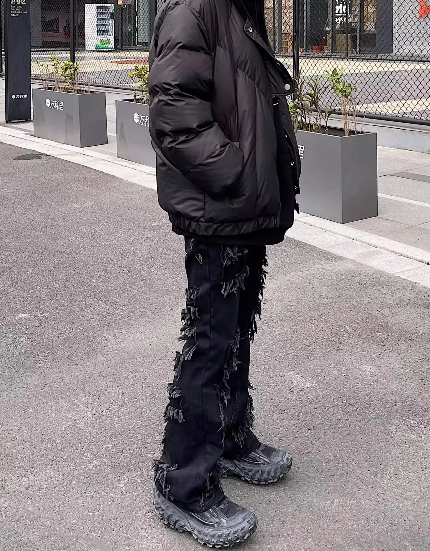 Men's Damage ripped Gothic flare pants skinny Jeans