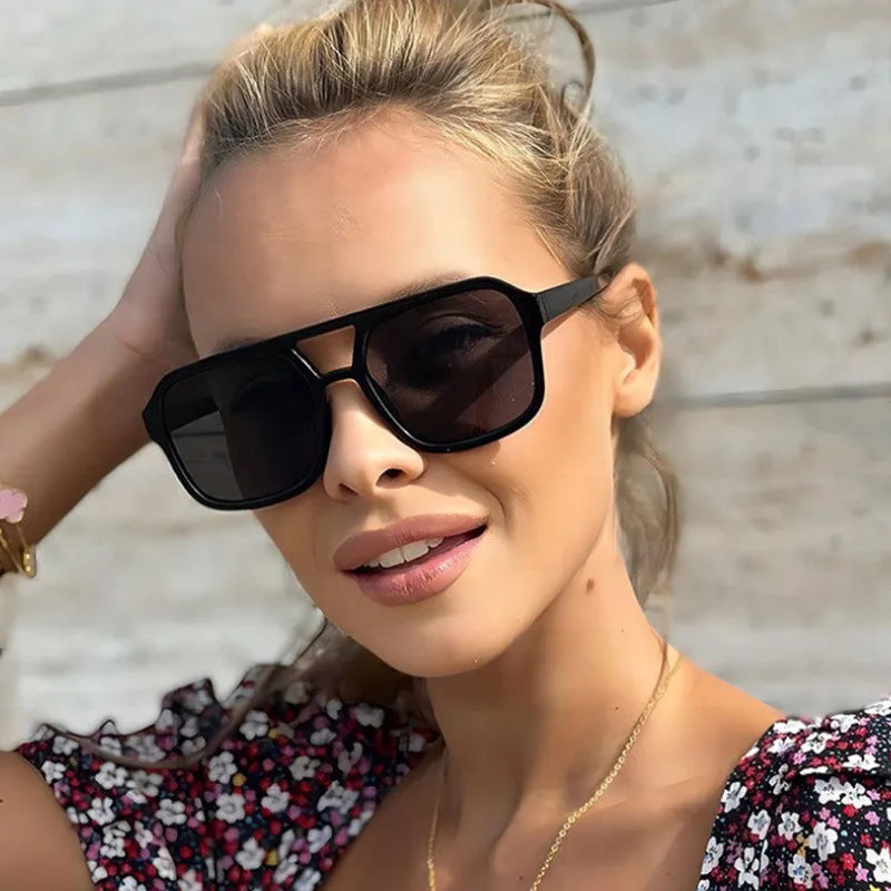 Women's Retro Square Sunglasses - Large Frame UV400 Protection Eyewear