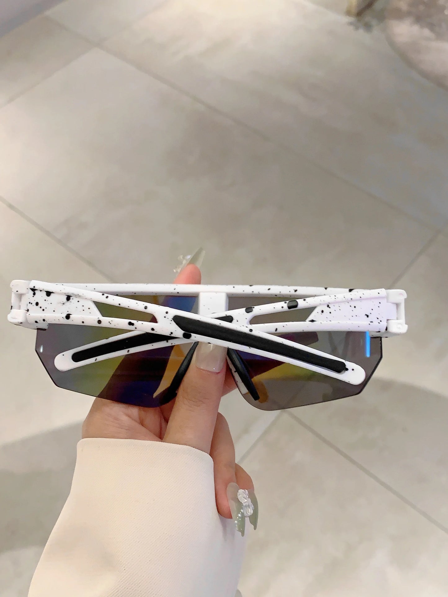 Men's Wrapped Round Mirror Outdoor Cycling Anti-UV Sunglasses