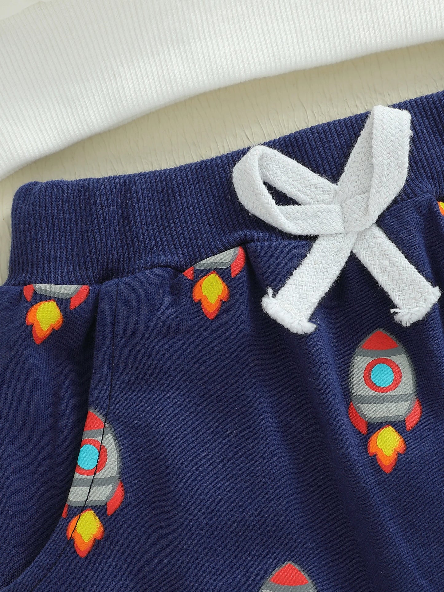 Toddler Boys Cartoon Print Sweatshirt & Pants Set (0-4Y)