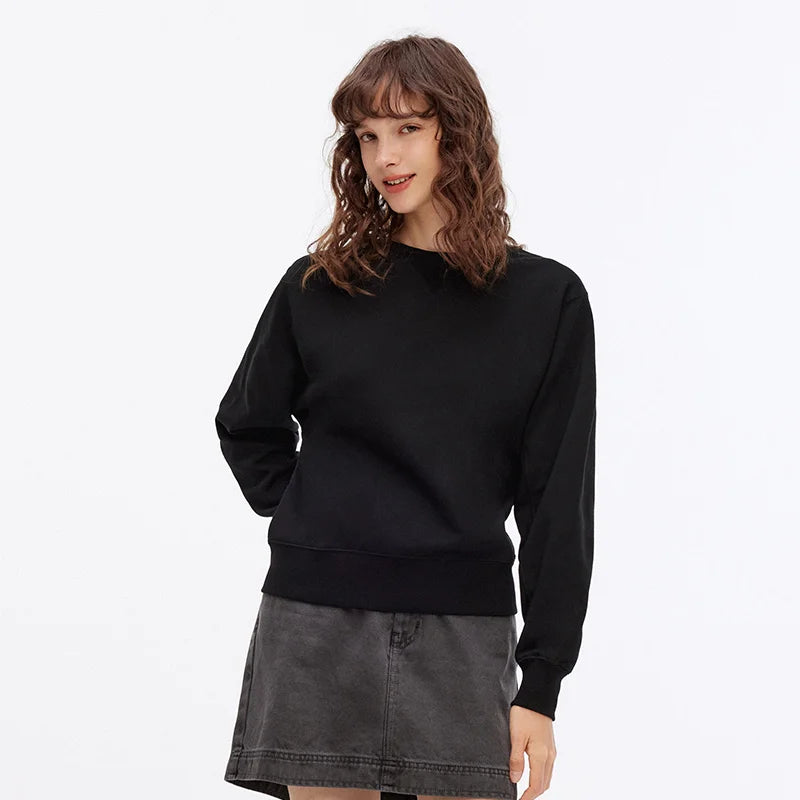 Women's Basic Round Neck Sweatshirt - Loose Fit Minimalist Pullover