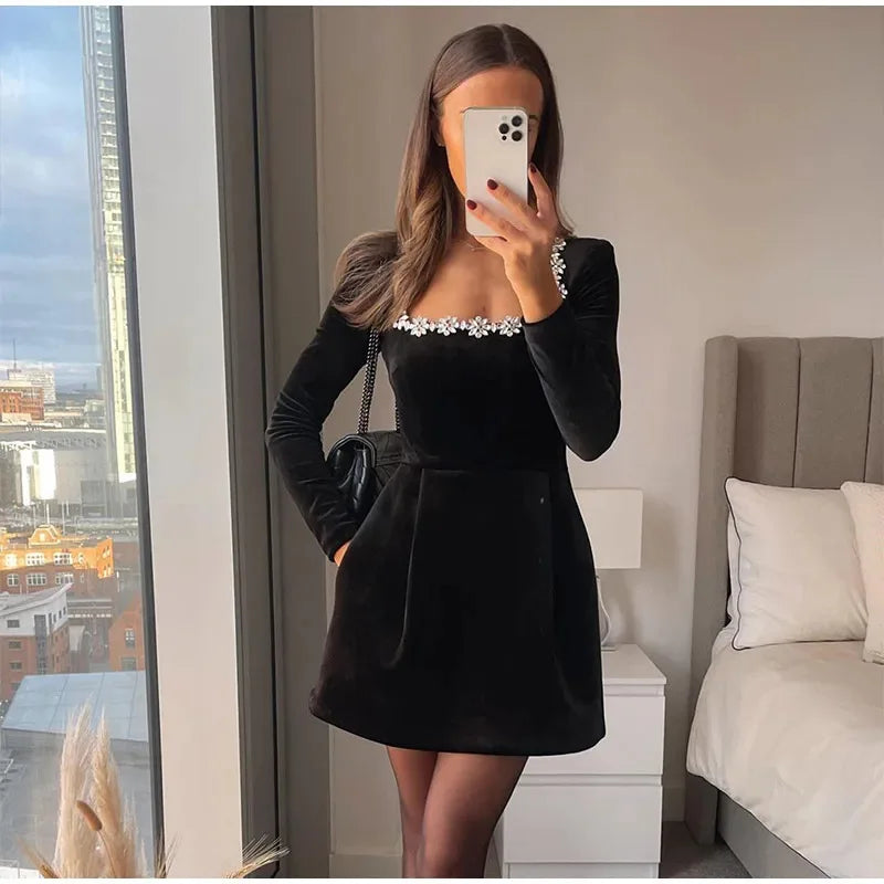 Women's Elegant Square Neck Diamond Short Velvet Two Pockets A-Line Long Sleeve Dress