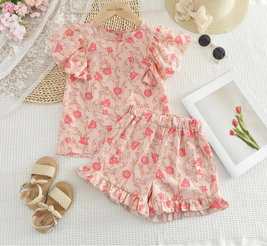 Girl's Summer  Round Neck Flying Sleeve Printed Top+lace Shorts Two-piece Set