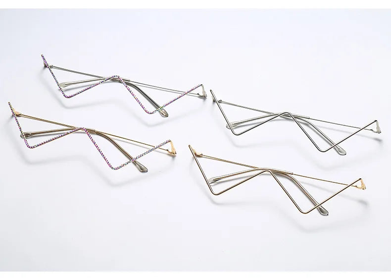 W-Shaped Rhinestone Glasses Frame - Fashion Decorative Eyewear for Women