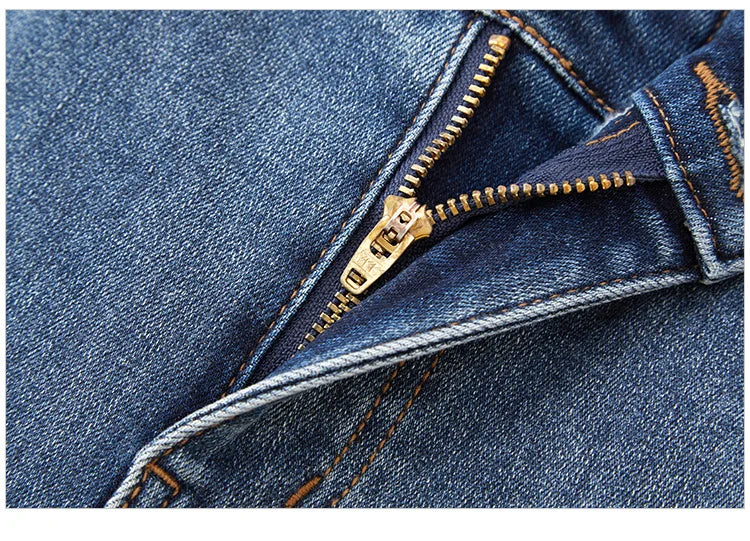 Women's Slim Fit Brushed Jeans - Tapered Winter Denim for Daily Wear