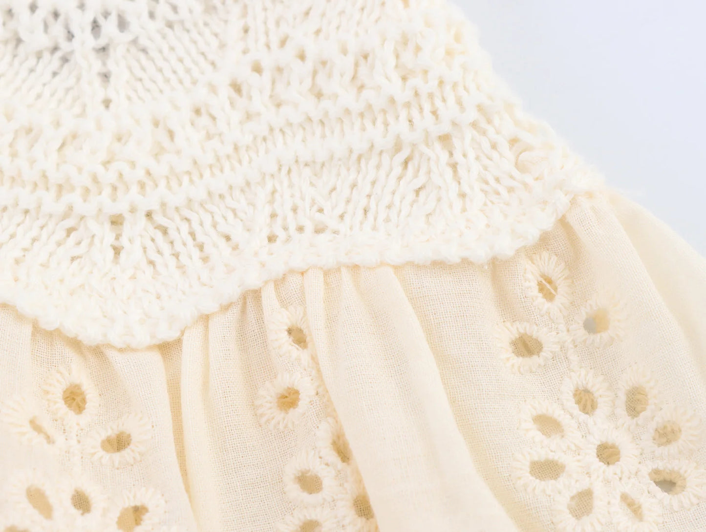 Women's Summer Hollow Embroidery Decoration Splicing Knitted Style Round Neck Short Sleeved Top