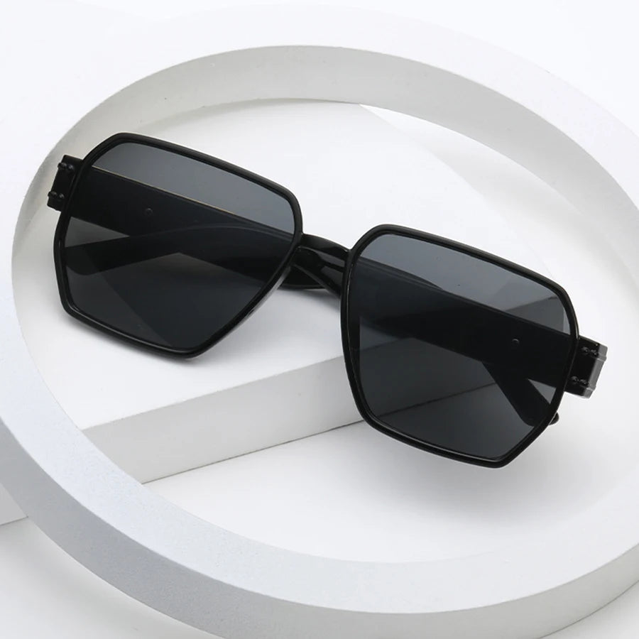 Retro Sunglasses - UV400 Protection Driving Eyewear for Men & Women