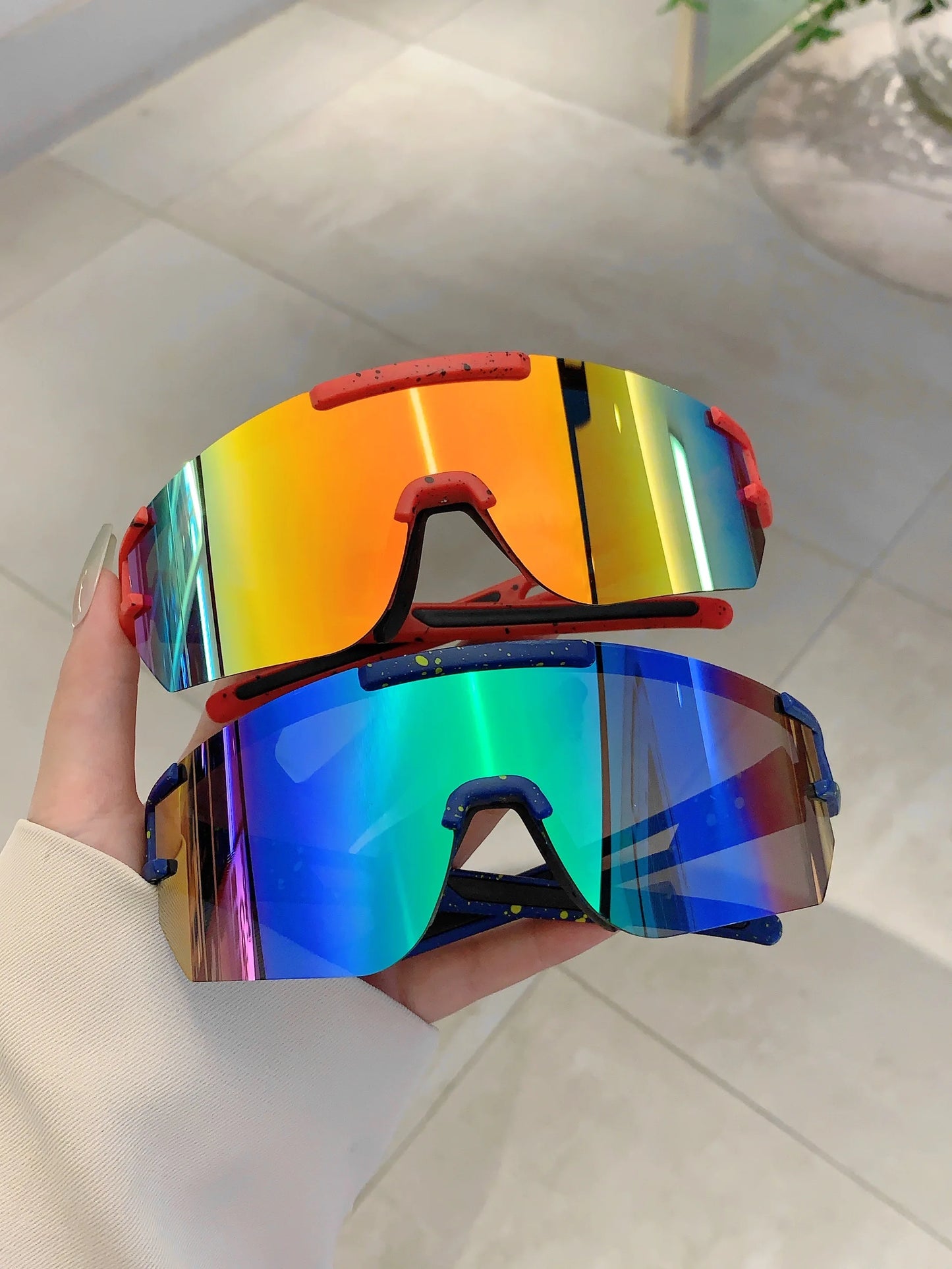 Men's Wrapped Round Mirror Outdoor Cycling Anti-UV Sunglasses