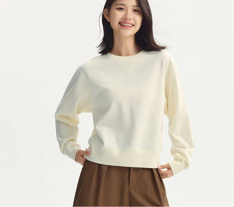 Women's Basic Round Neck Sweatshirt - Loose Fit Minimalist Pullover