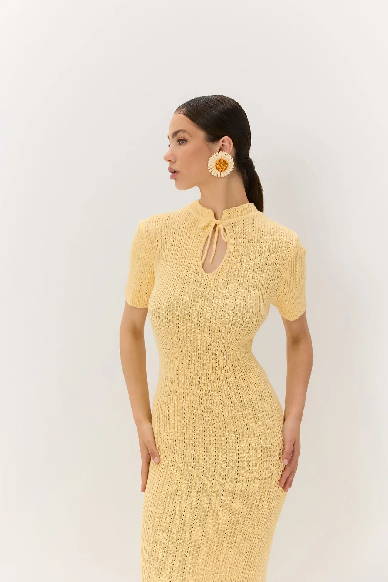 Women's Knitted Short Sleeve Maxi Dress - Casual Solid Sweater Bodycon Style