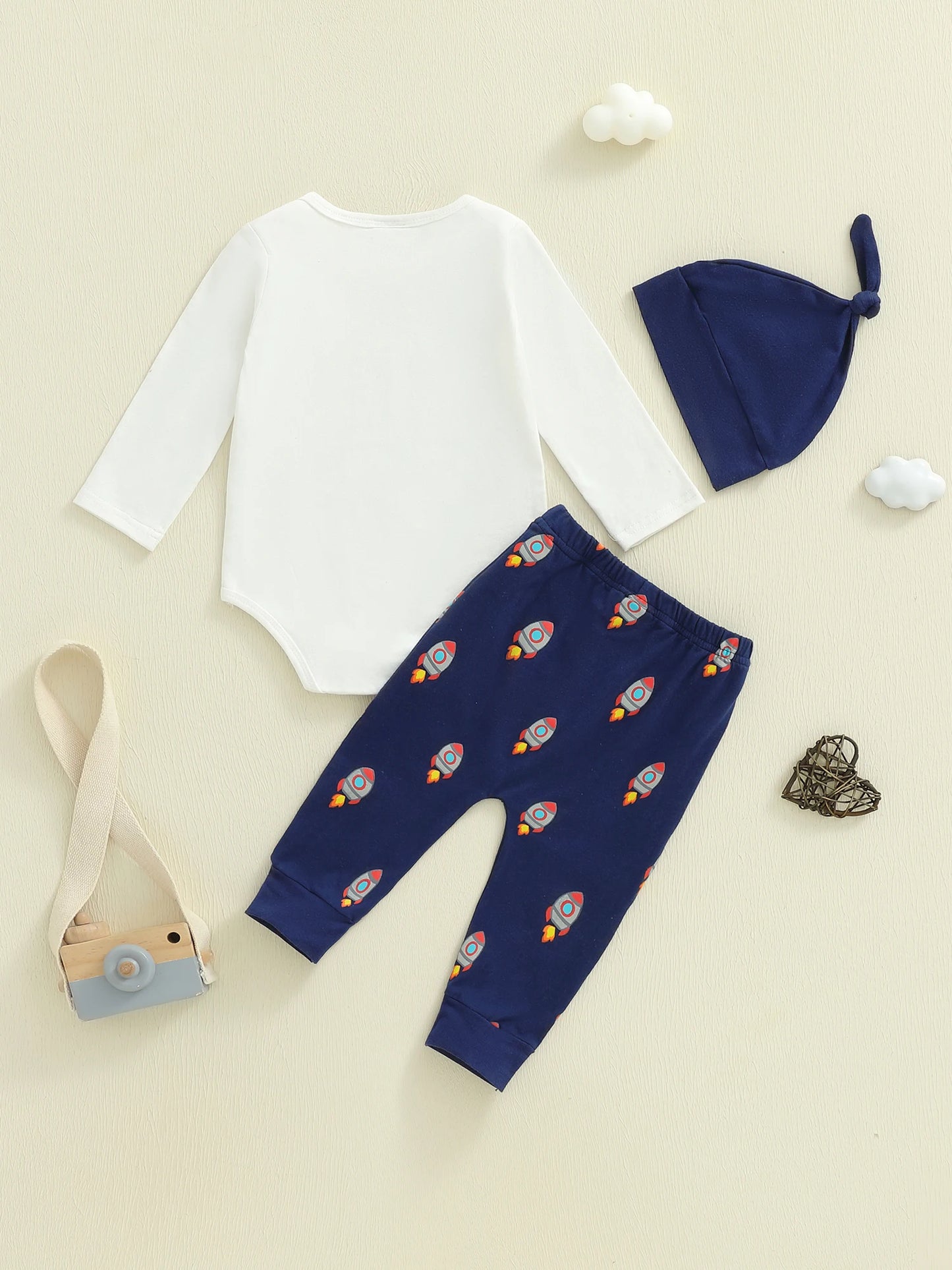 Baby Boys 3-Piece Cartoon Print Outfit Set with Hat (0-6M)