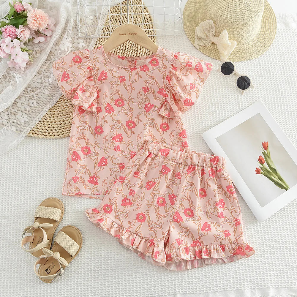 Girl's Summer  Round Neck Flying Sleeve Printed Top+lace Shorts Two-piece Set