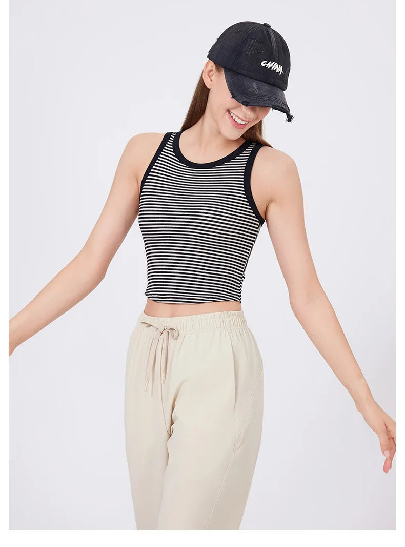 Women's Sleeveless Gym Crop Top Summer Stripes Running Vest With Chest Pads Breathable Quick Dry Sportswear Workout Vest
