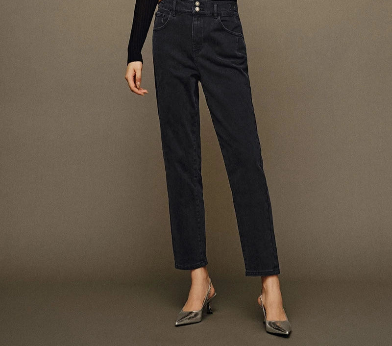 Women's Slim Fit Brushed Jeans - Tapered Winter Denim for Daily Wear
