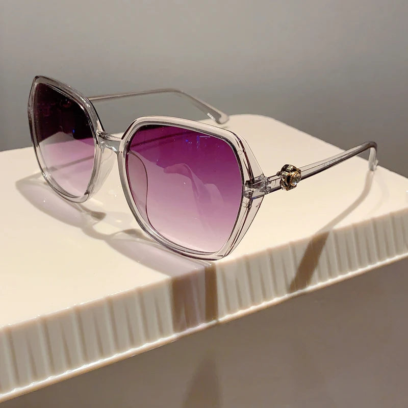 Stylish Gradient Square Sunglasses - Oversized Fashion Eyewear for Travel & Driving