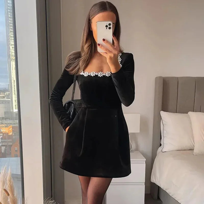 Women's Elegant Square Neck Diamond Short Velvet Two Pockets A-Line Long Sleeve Dress