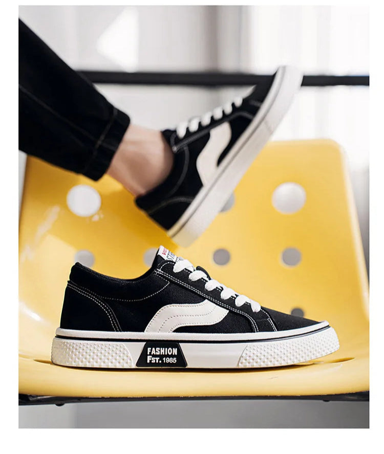 Men's Canvas Skateboard Sneakers - Lace-Up Casual Trainers