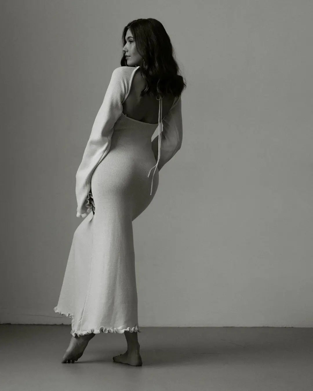 Women's Knitted Sweater Maxi Dress - Flare Sleeve Backless Dress
