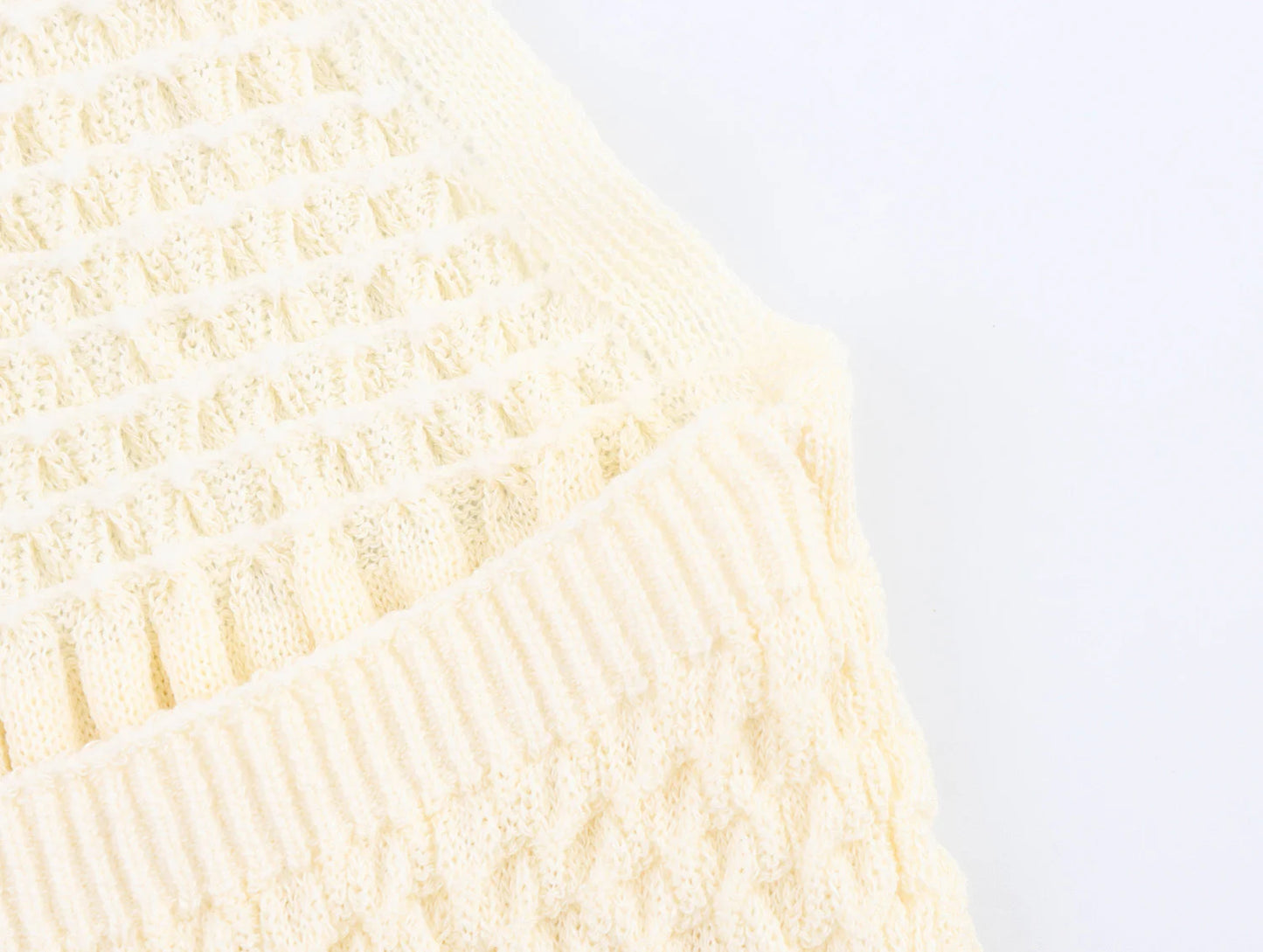 Women's Off Shoulder Halter Vest - Sweet Knitted Sleeveless Summer Top