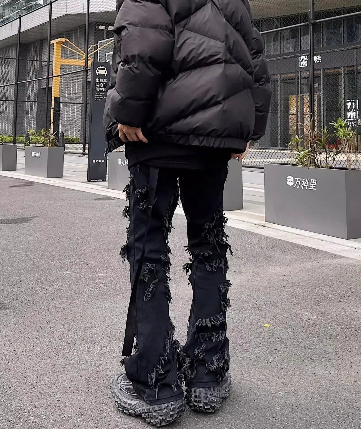 Men's Damage ripped Gothic flare pants skinny Jeans
