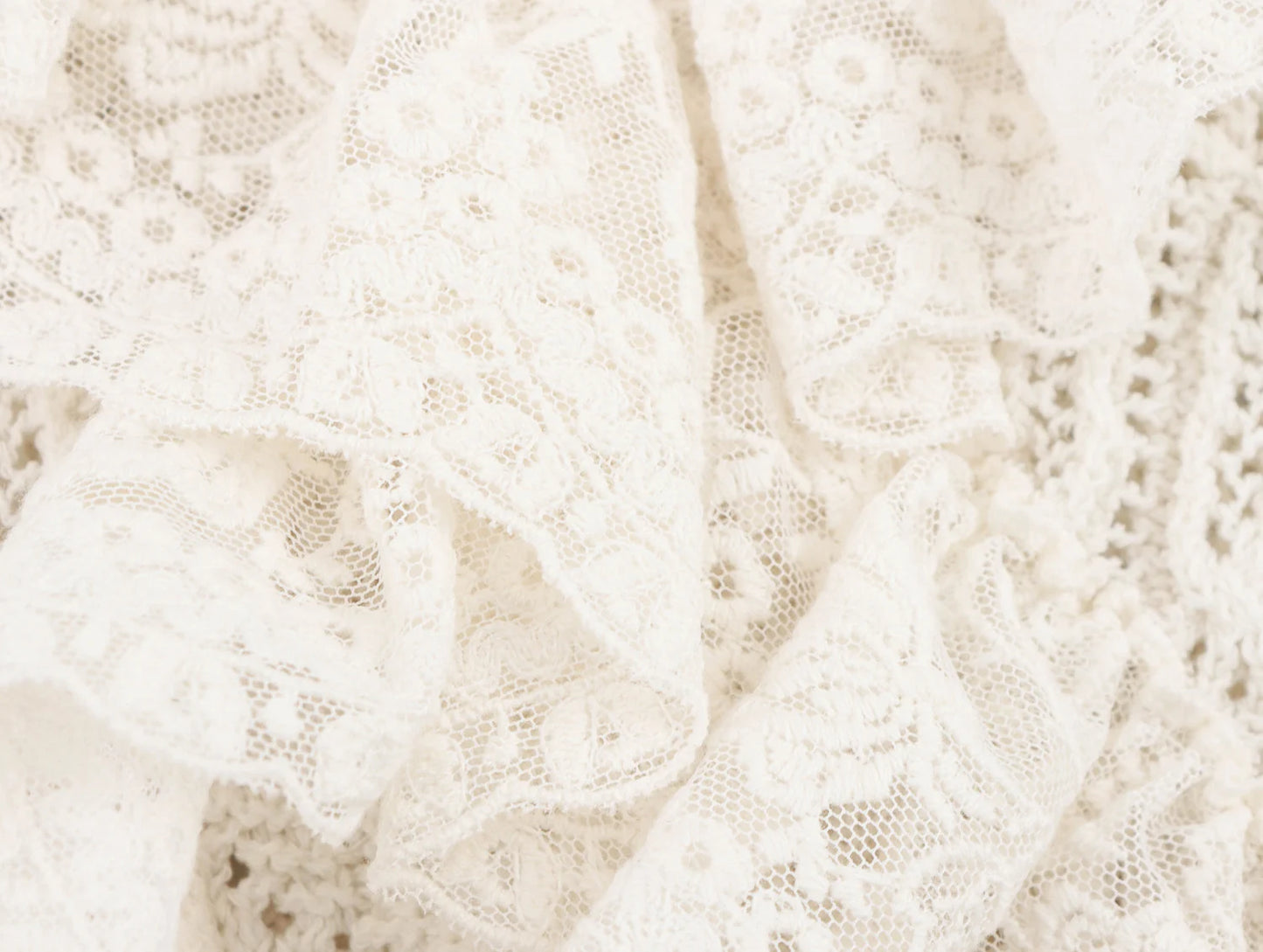Women's Sweet Layered Jacquard Mesh Knitted Sweater Top - Short Sleeve