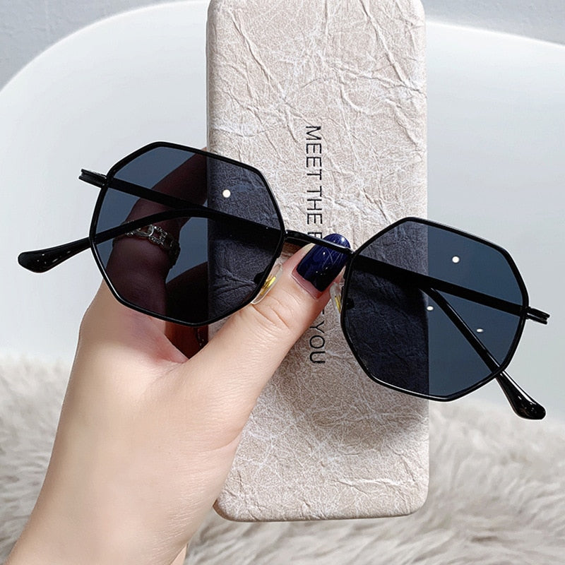 Unisex Polygonal Metal Retro Sunglasses Uv400