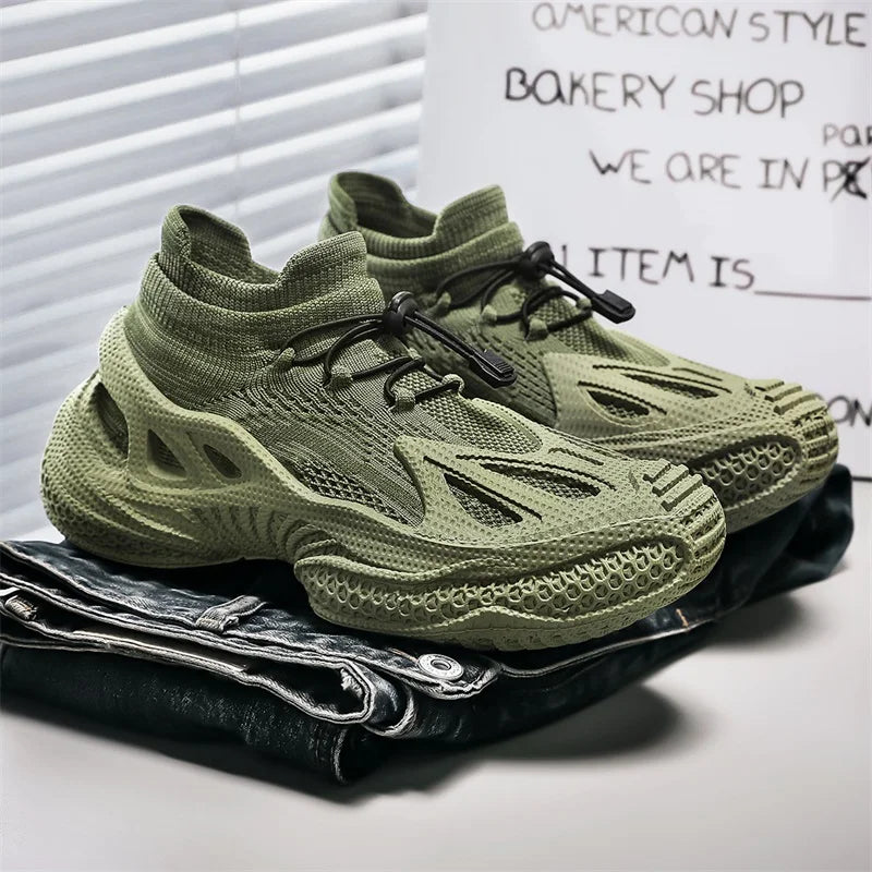 Men's Sports Mesh Running Sneakers Lace Up Comfortable Casual Sneakers