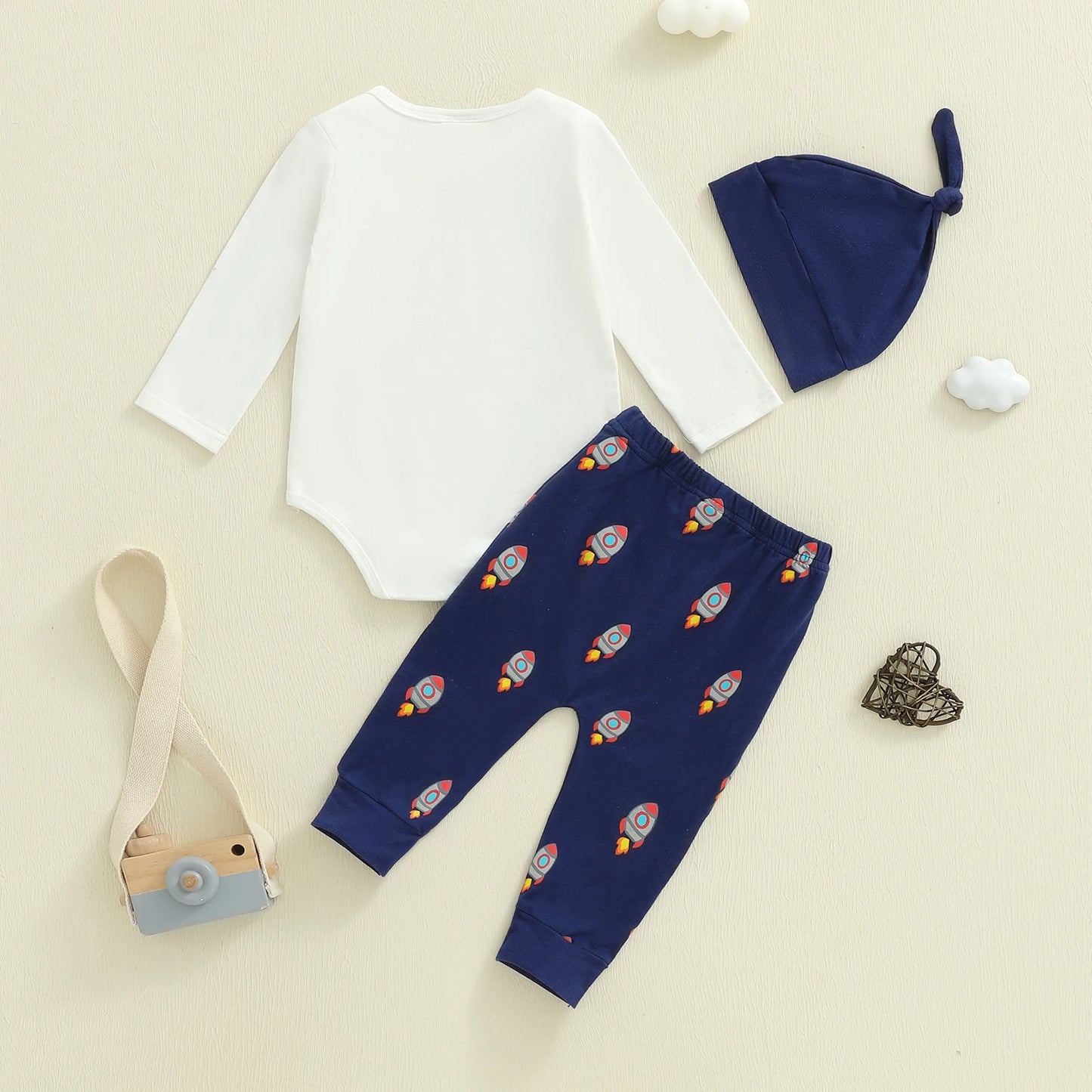 Baby Boys 3-Piece Cartoon Print Outfit Set with Hat (0-6M)
