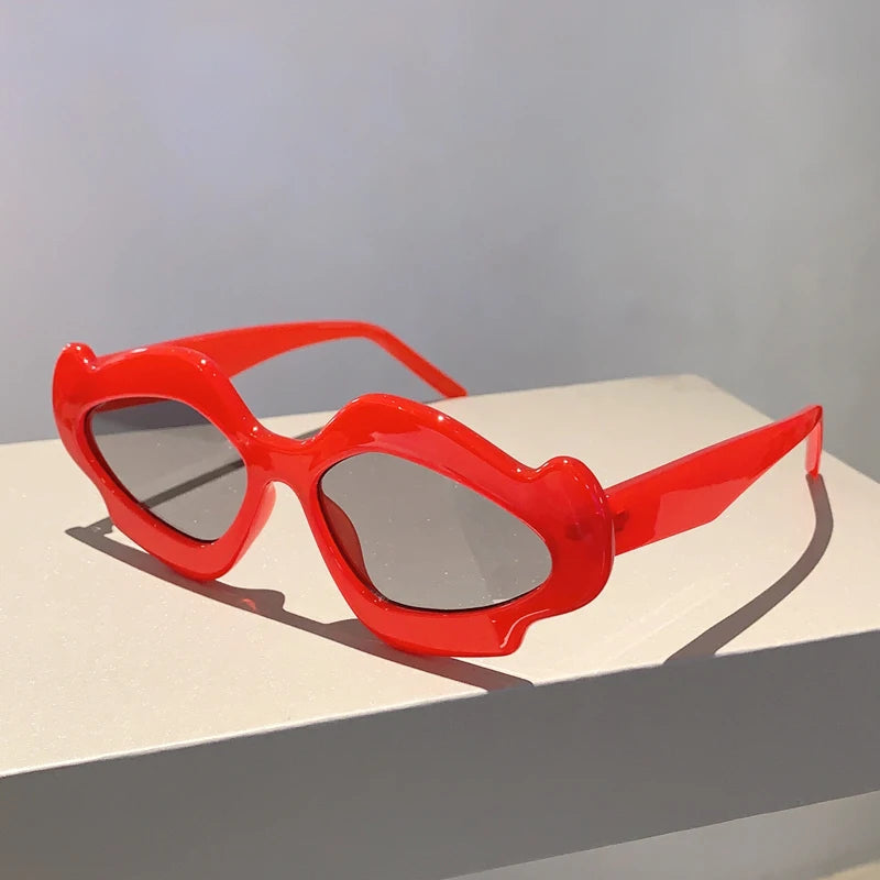 Women's Vintage Flower Irregular Shape Gradient Sunglasses