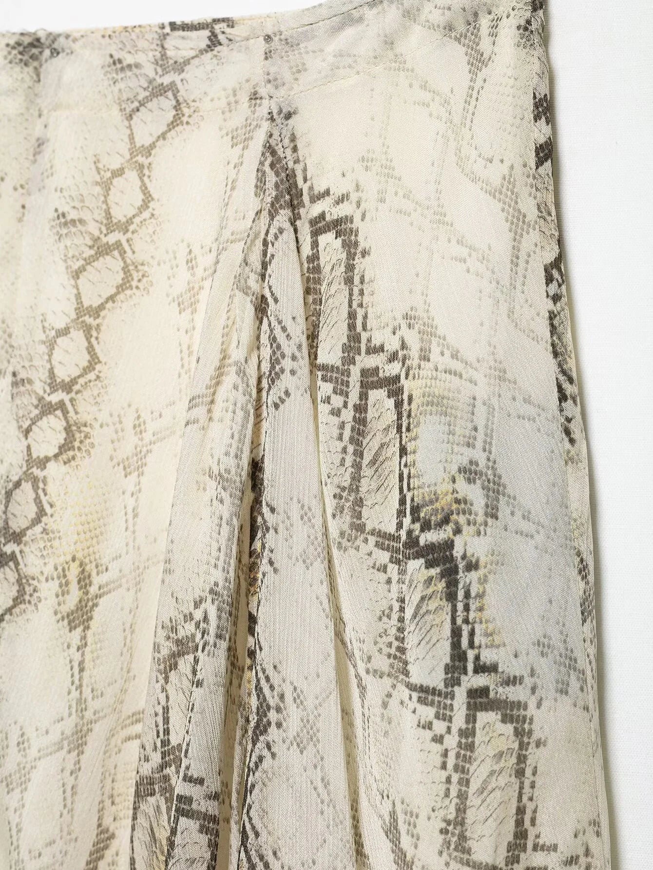 Women's Retro Vacation Midi Skirt - Irregular Snake Pattern Print Summer
