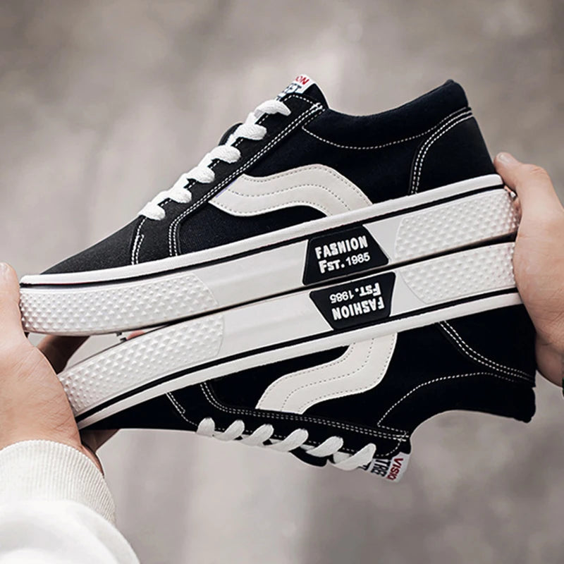 Men's Canvas Skateboard Sneakers - Lace-Up Casual Trainers