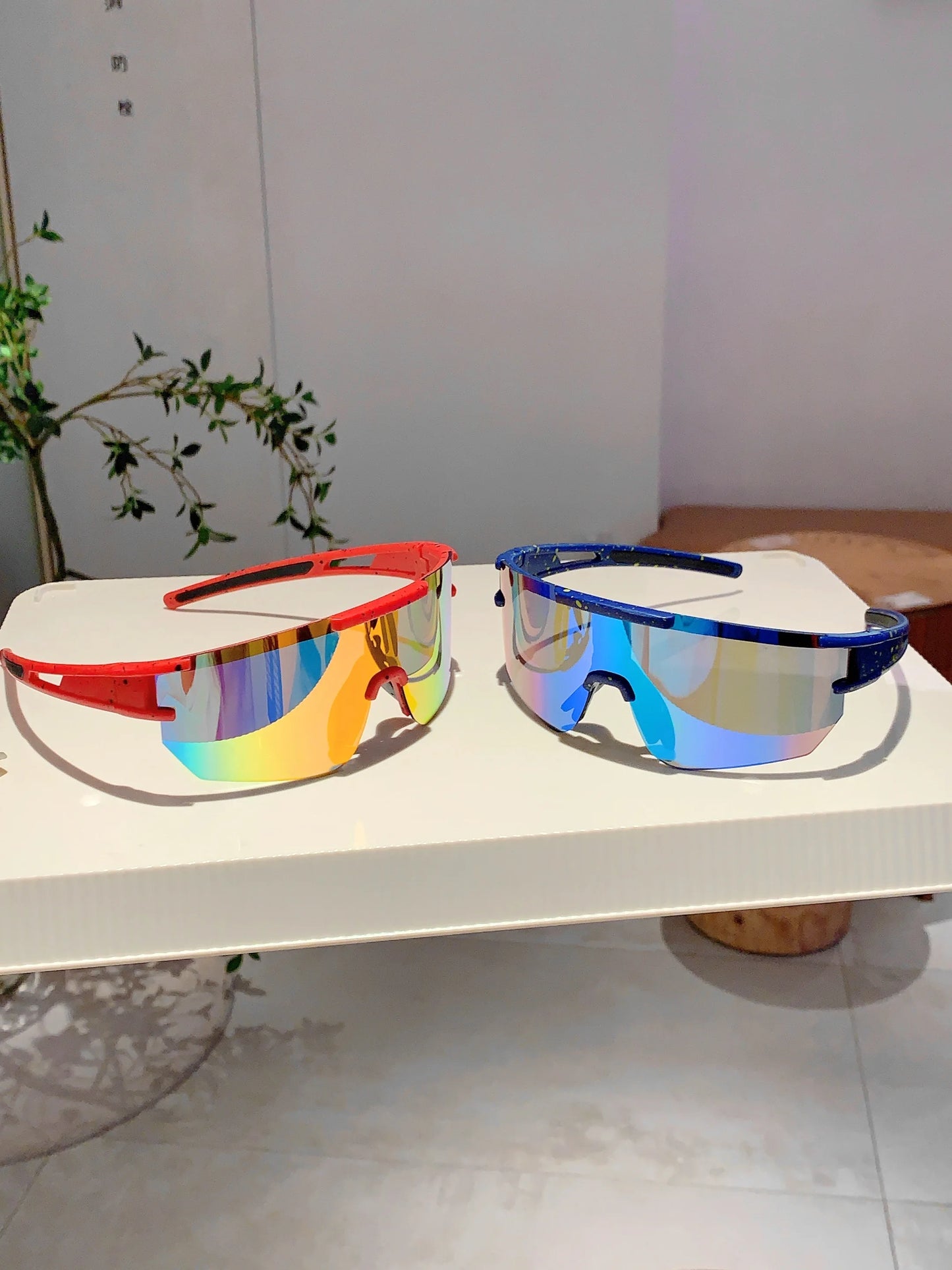 Men's Wrapped Round Mirror Outdoor Cycling Anti-UV Sunglasses