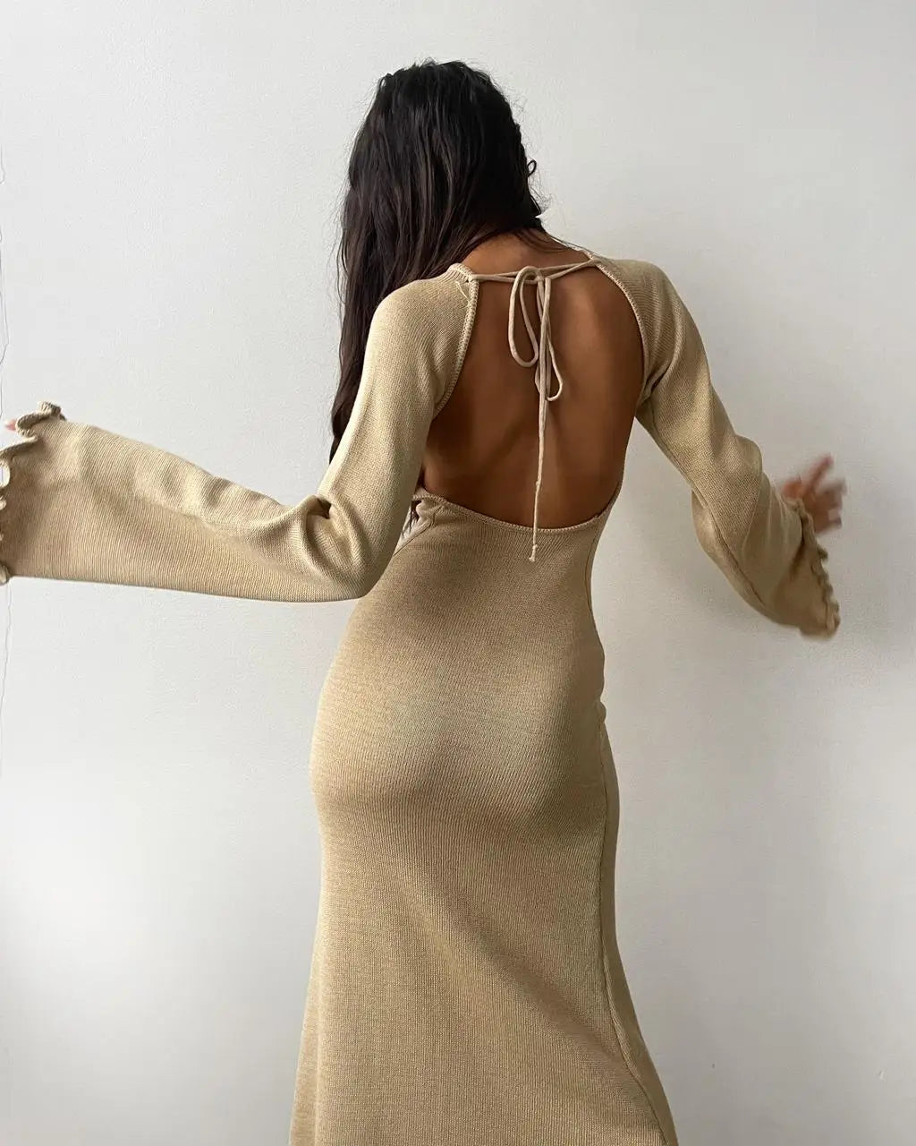 Women's Knitted Sweater Maxi Dress - Flare Sleeve Backless Dress