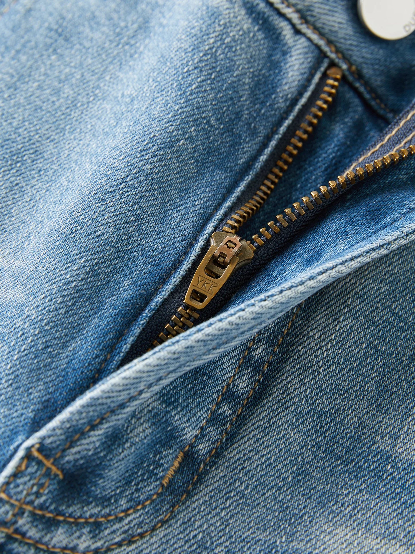 Plus Size Retro Washed Blue Straight Jeans - High Waist Wide Leg Design