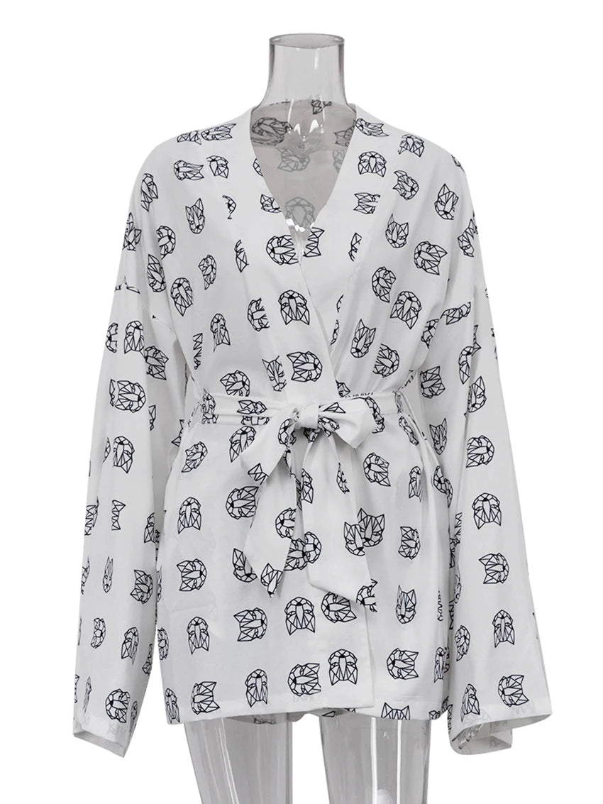 Women's Casual Print Pyjamas Lace-Up Long Sleeve Robes Shorts Sleepwear Set